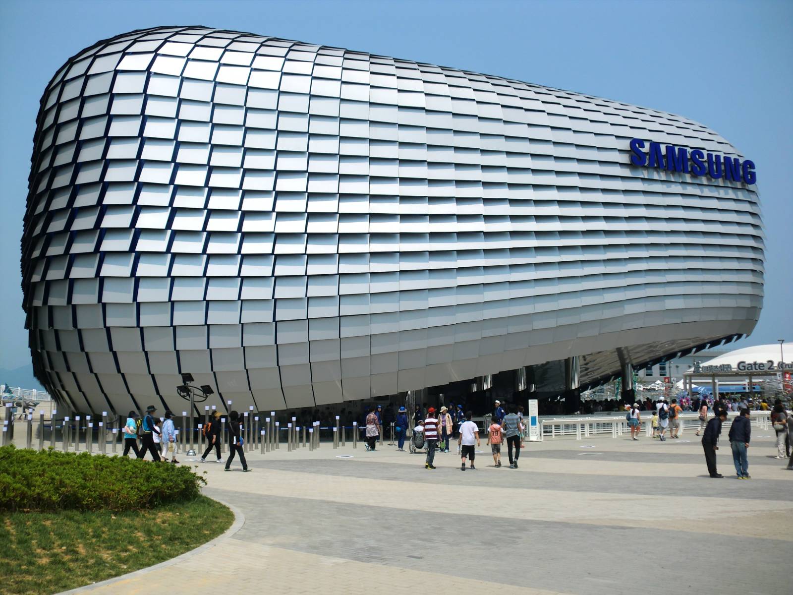 Samsung centre: illustrative imagine