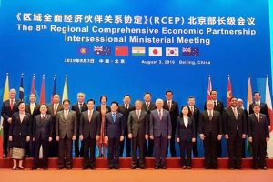 Vietnam attends RCEP Intersessional Ministerial Meeting in China