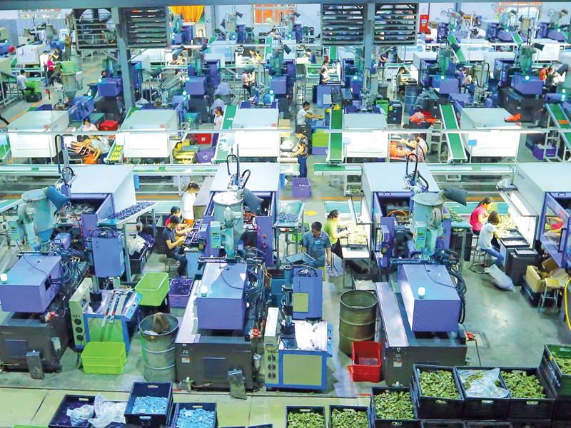 Năm nay, thu hút đầu tư nước ngoài tiếp tục đạt kết quả khả quan. Trong ảnh: Nhà máy GTFV của Hồng Kông tại Hải Dương. Ảnh: Đ.T
