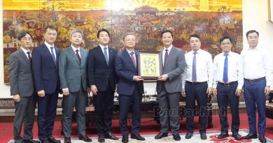 Chủ tịch UBND tỉnh Vương Quốc Tuấn làm việc với Tổng Công ty Nhà đất Hàn Quốc Chủ tịch UBND tỉnh Vương Quốc Tuấn làm việc với Tổng Công ty Nhà đất Hàn Quốc